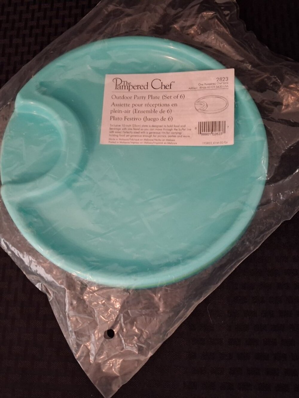 The Pampered Chef Outdoor Party Plates Set Of 6 10” Blue Green 2823 NIP Sealed
